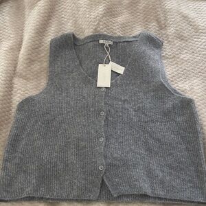 Zara Gray Sleeveless Knit Top